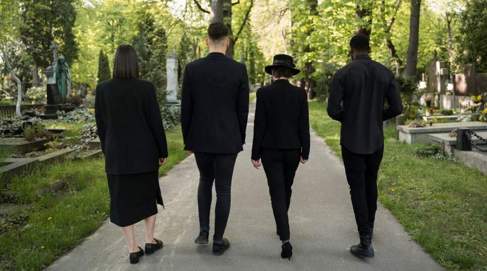 What to Wear to a Funeral for Men & Women